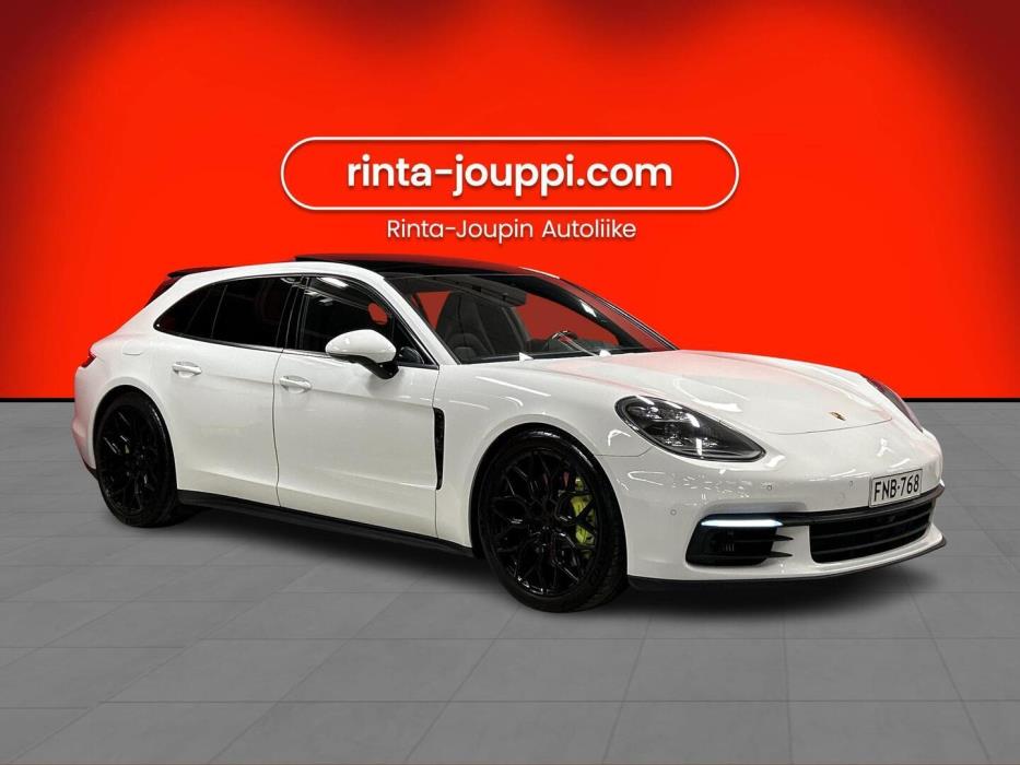 PORSCHE Panamera 2018