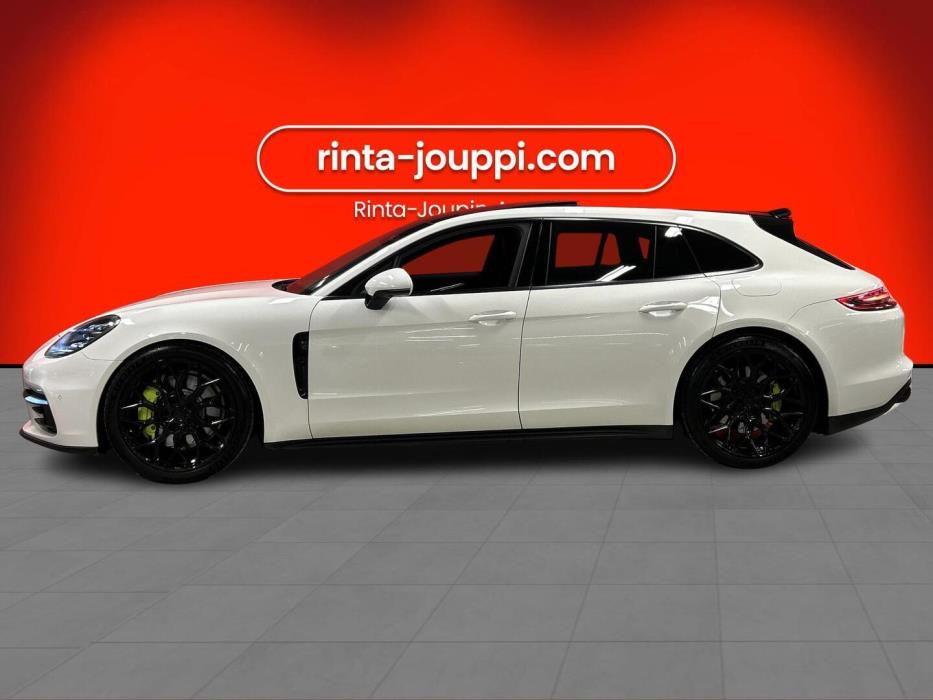 PORSCHE Panamera 2018