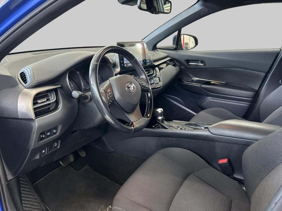 TOYOTA C-HR 2018