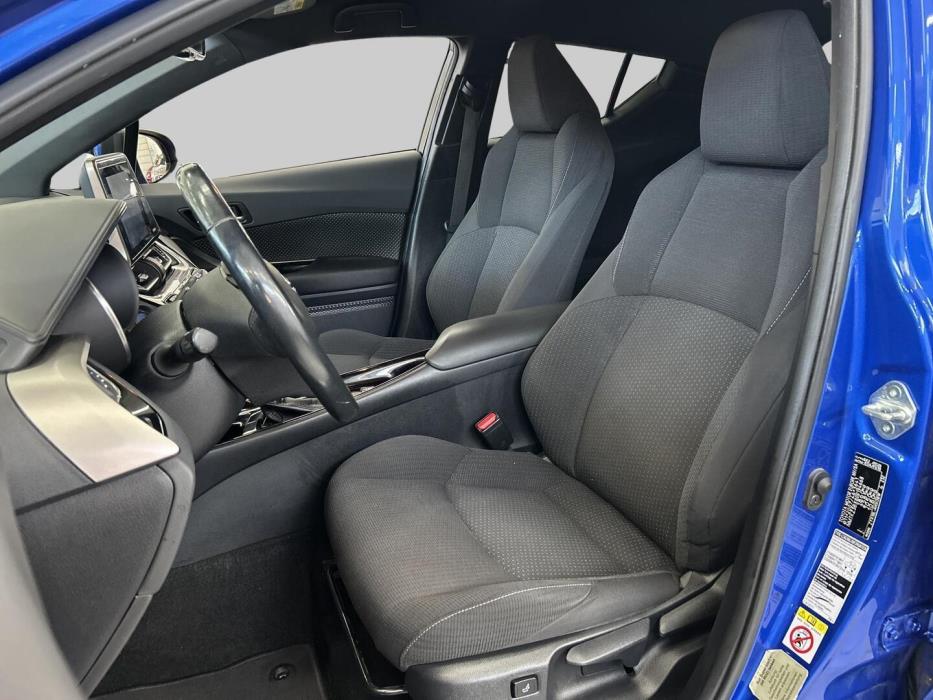 TOYOTA C-HR 2018