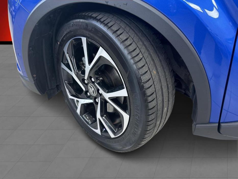 TOYOTA C-HR 2018