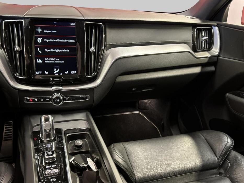 VOLVO XC60 2019