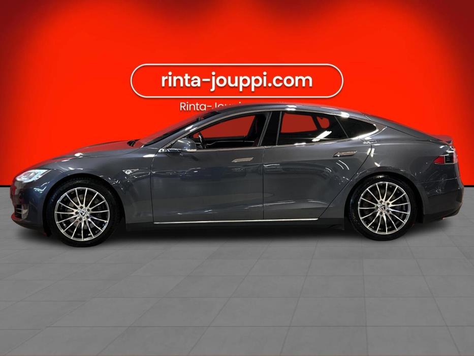 TESLA Model S 2015