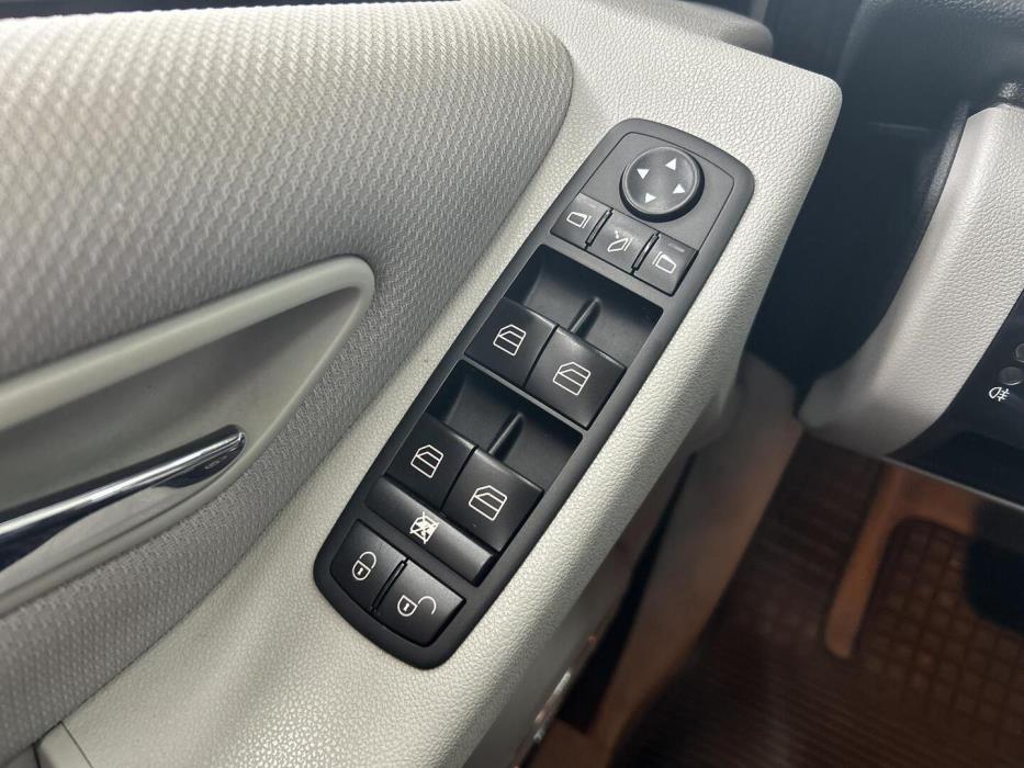 MERCEDES-BENZ A 2008