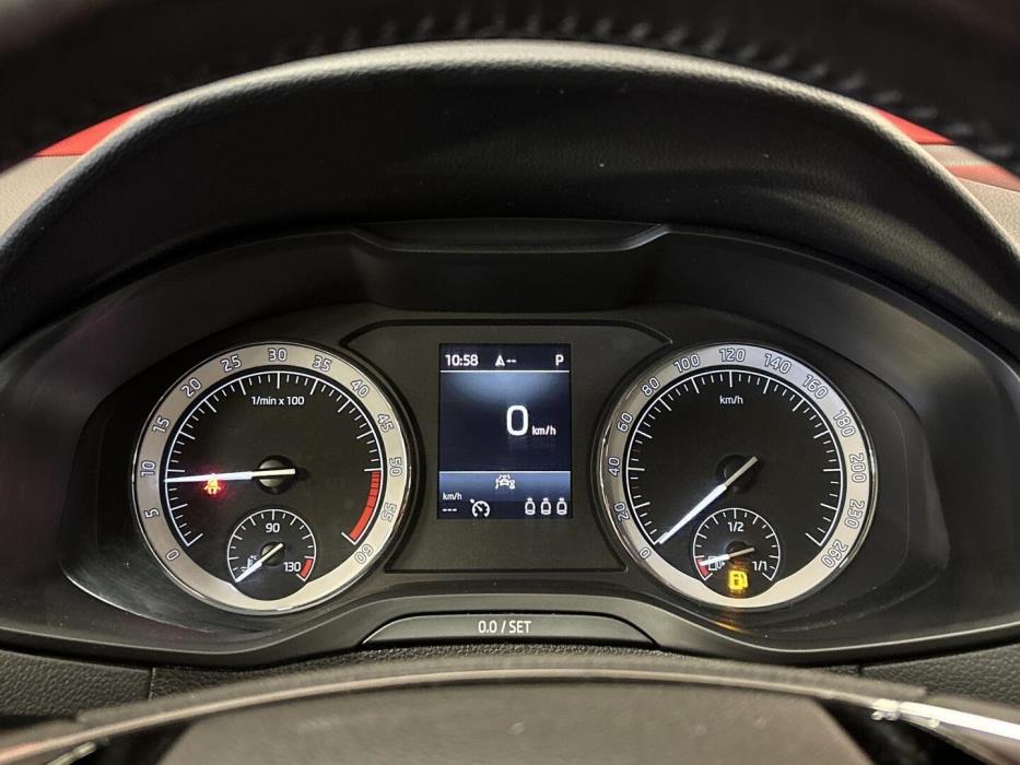 SKODA KAROQ 2021