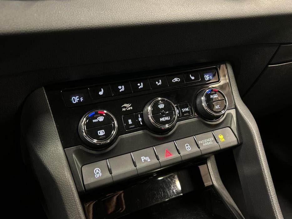 SKODA KAROQ 2021
