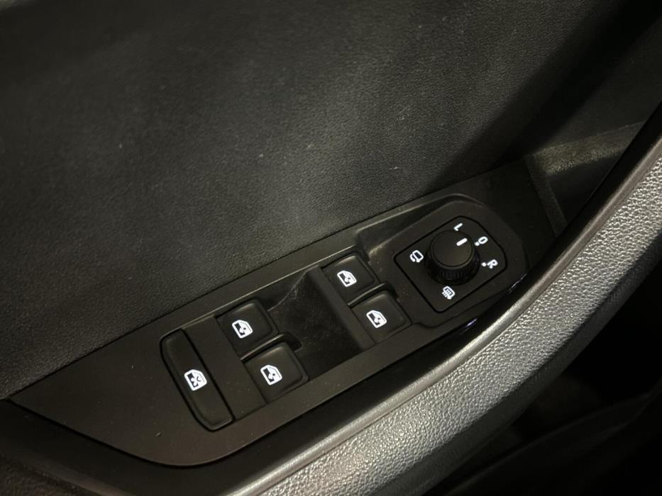 SKODA KAROQ 2021