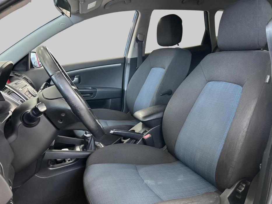 KIA cee'd 2011