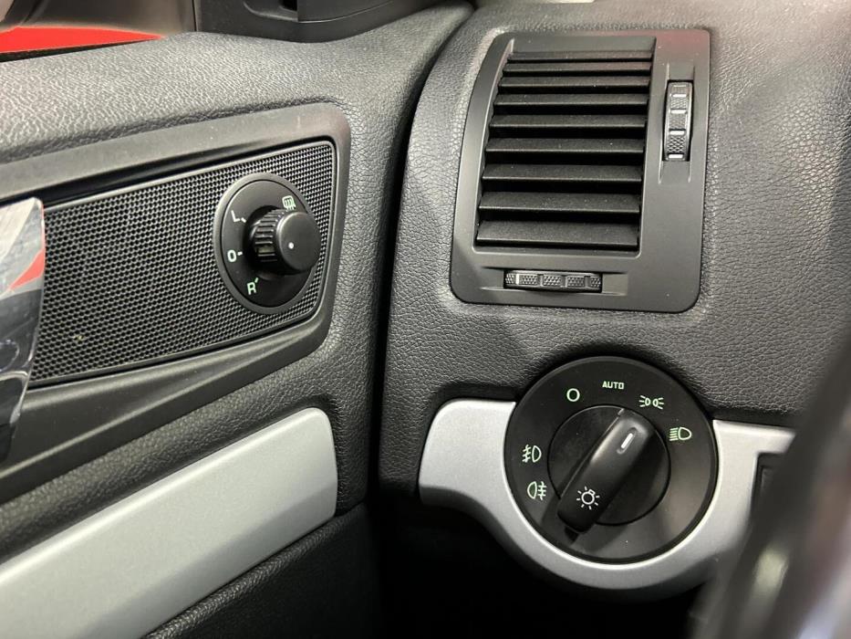 SKODA Octavia 2012