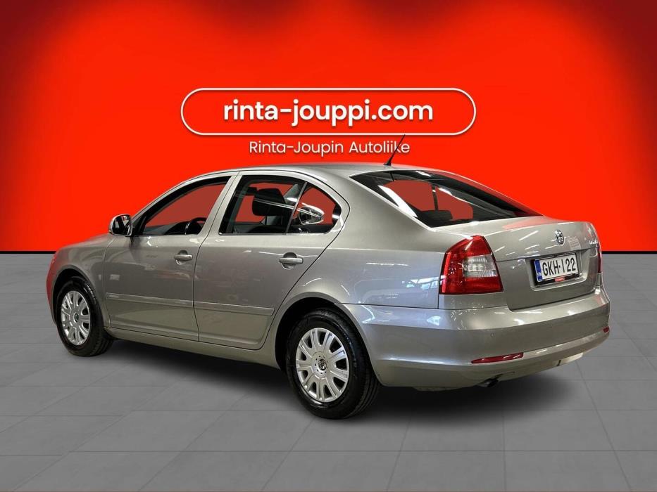 SKODA Octavia 2012