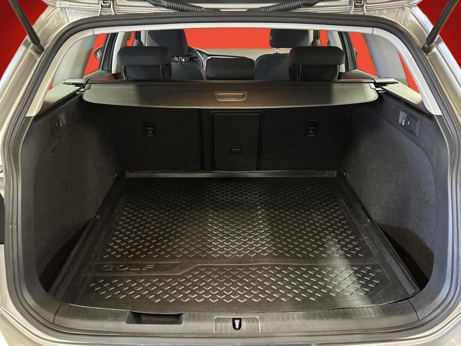 VOLKSWAGEN Golf 2015