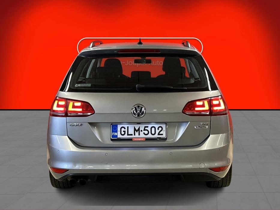 VOLKSWAGEN Golf 2015
