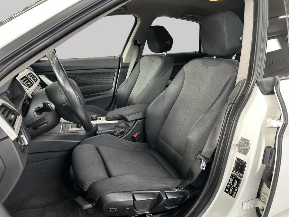 BMW 320 Gran Turismo 2015