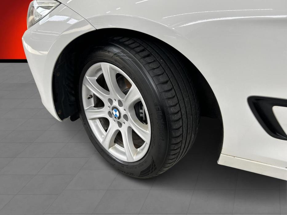 BMW 320 Gran Turismo 2015