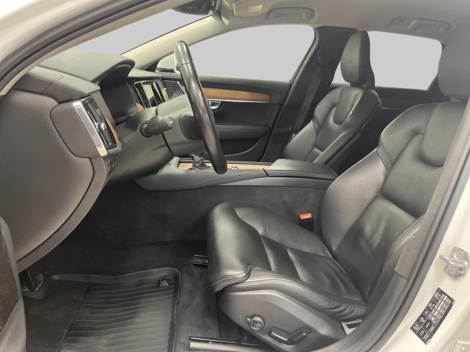 VOLVO V90 2019