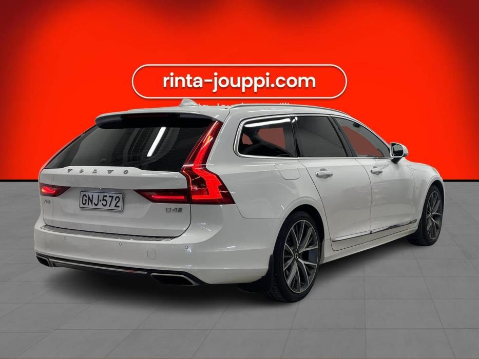 VOLVO V90 2019