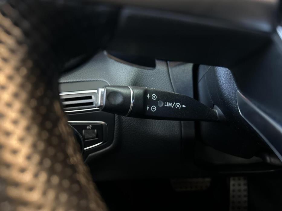 MERCEDES-BENZ C 2015