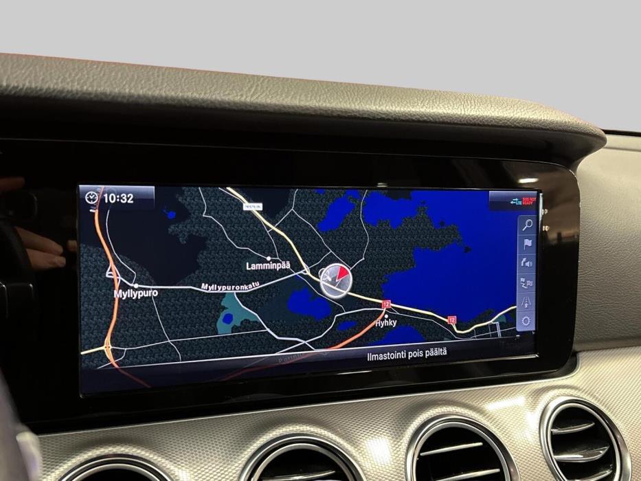 MERCEDES-BENZ E 2018