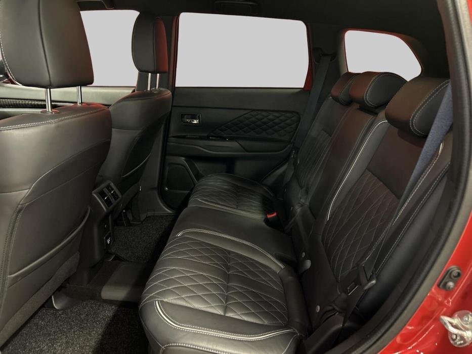 MITSUBISHI Outlander PHEV 2019