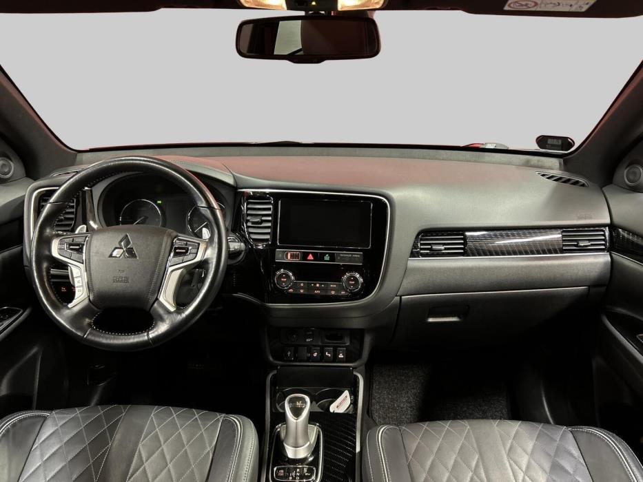 MITSUBISHI Outlander PHEV 2019