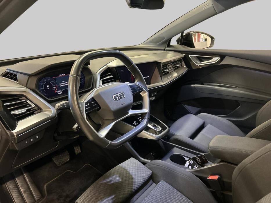 AUDI Q4 e-tron 2023