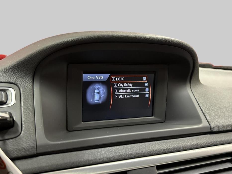 VOLVO V70 2013