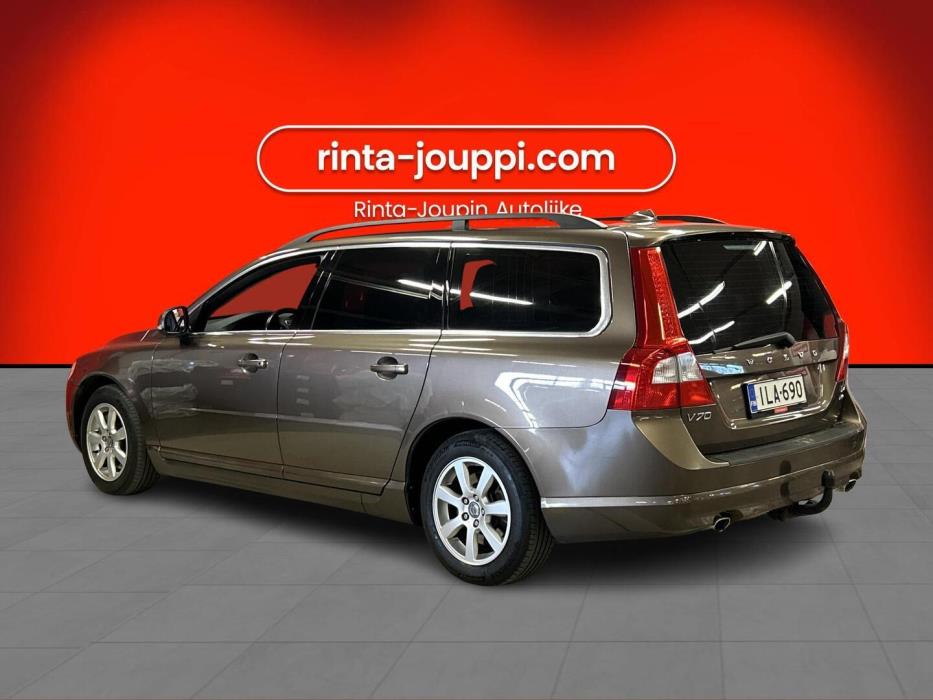 VOLVO V70 2013