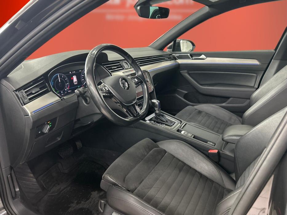 VOLKSWAGEN PASSAT 2018