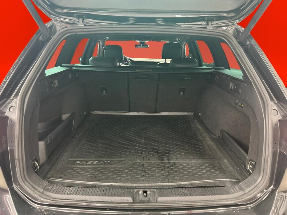 VOLKSWAGEN PASSAT 2018