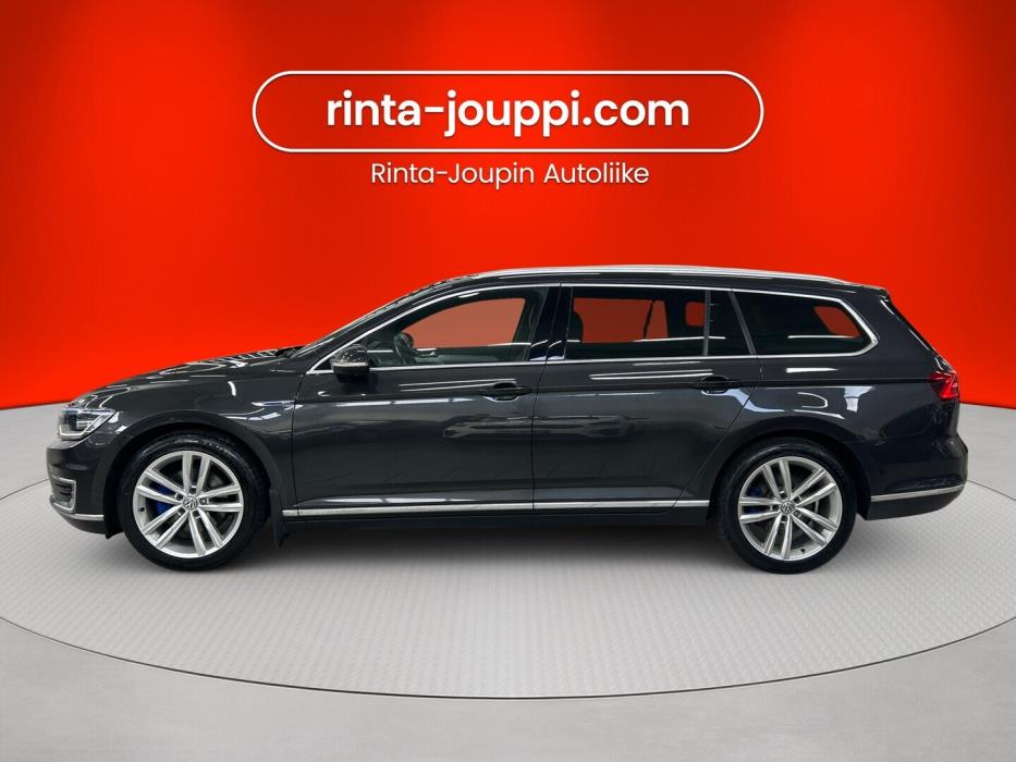 VOLKSWAGEN PASSAT 2018