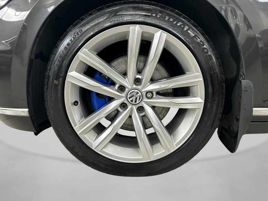VOLKSWAGEN PASSAT 2018