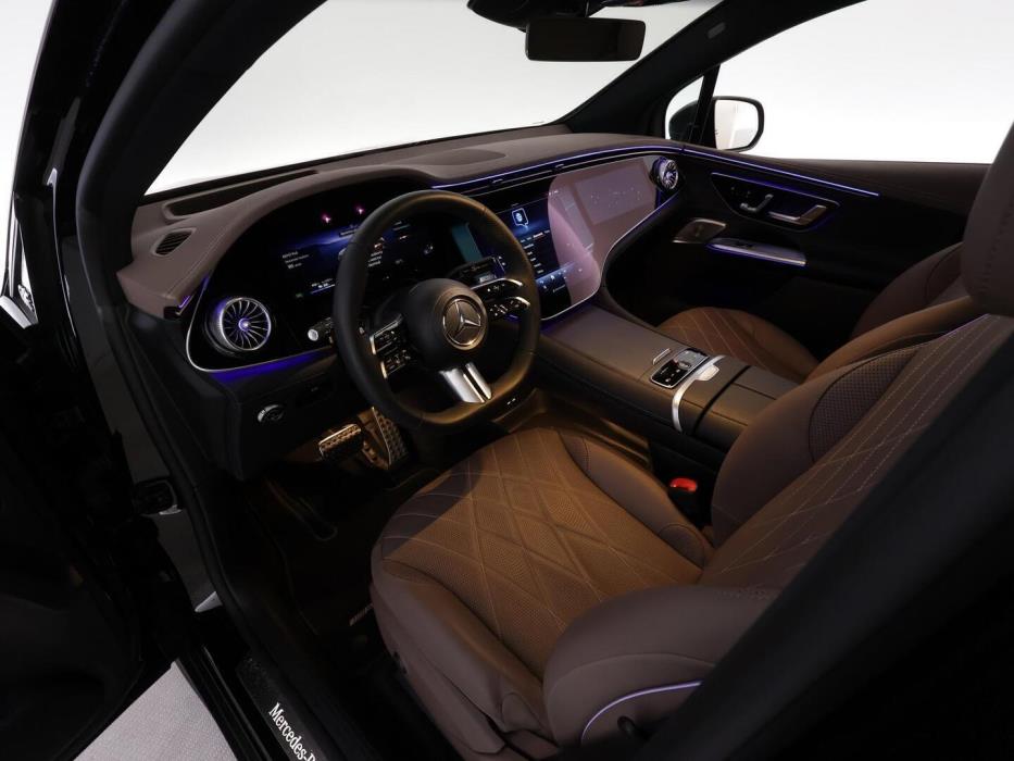 MERCEDES-BENZ EQE SUV 2024