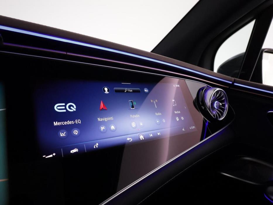 MERCEDES-BENZ EQE SUV 2024