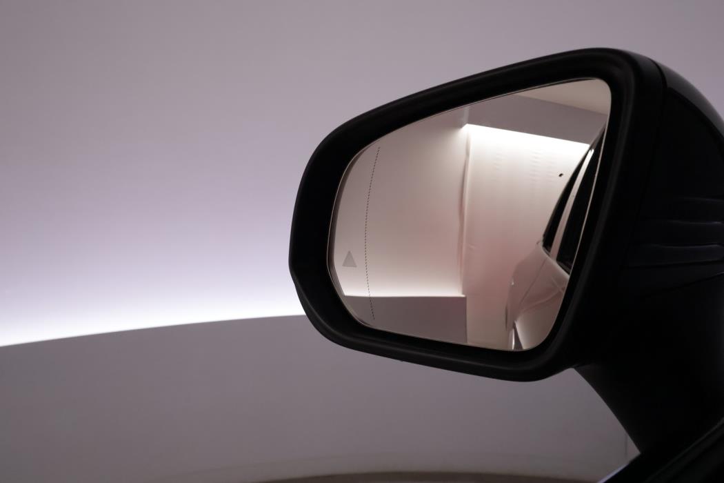 MERCEDES-BENZ EQE SUV 2024