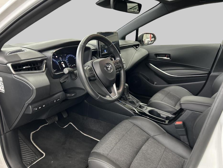 TOYOTA COROLLA 2024