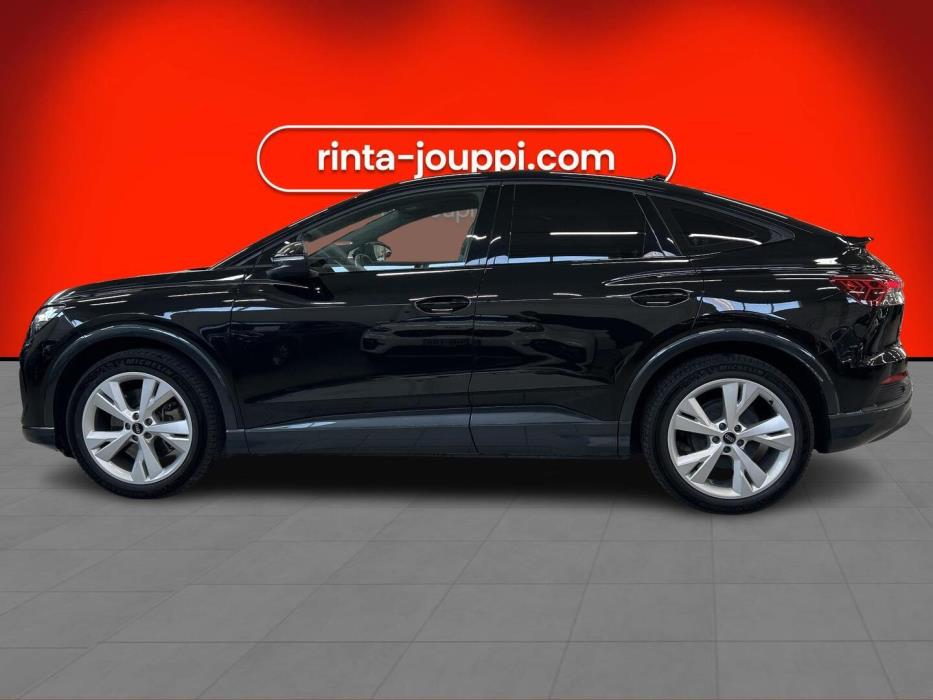 AUDI Q4 e-tron 2024