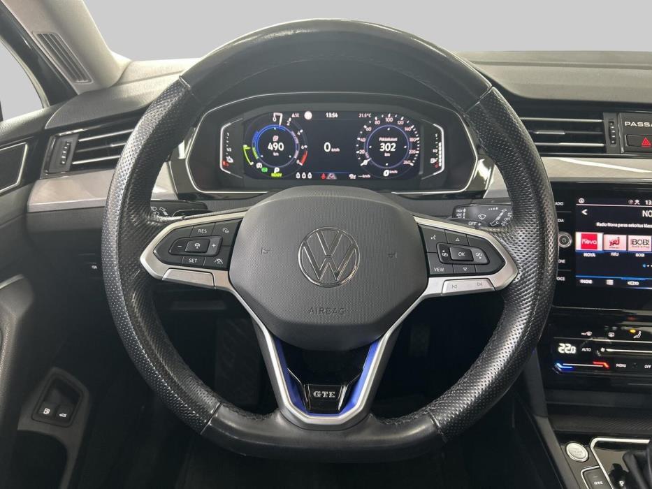 VOLKSWAGEN Passat 2021