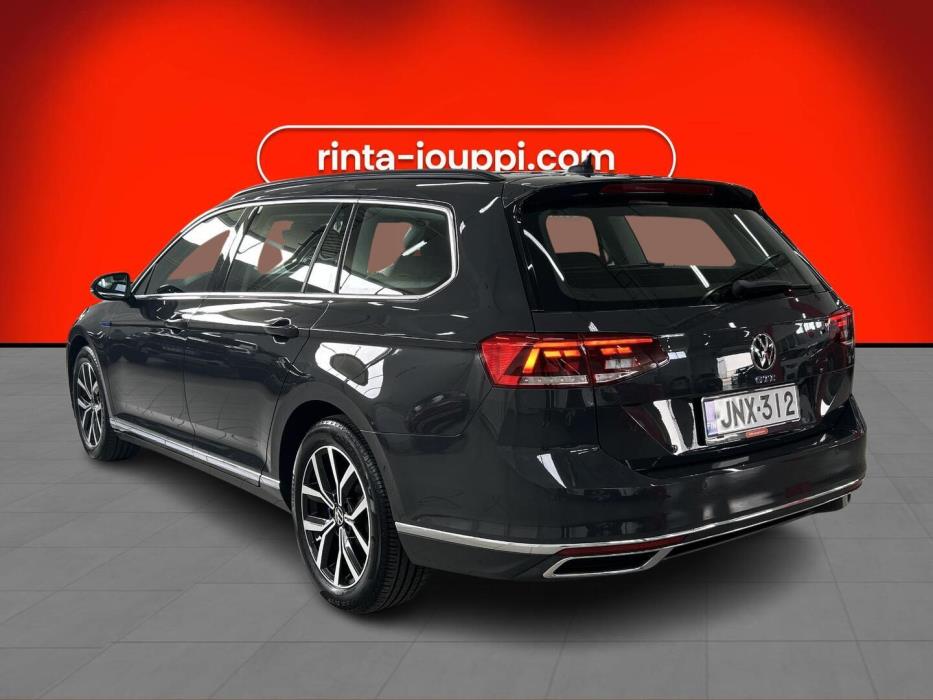VOLKSWAGEN Passat 2021