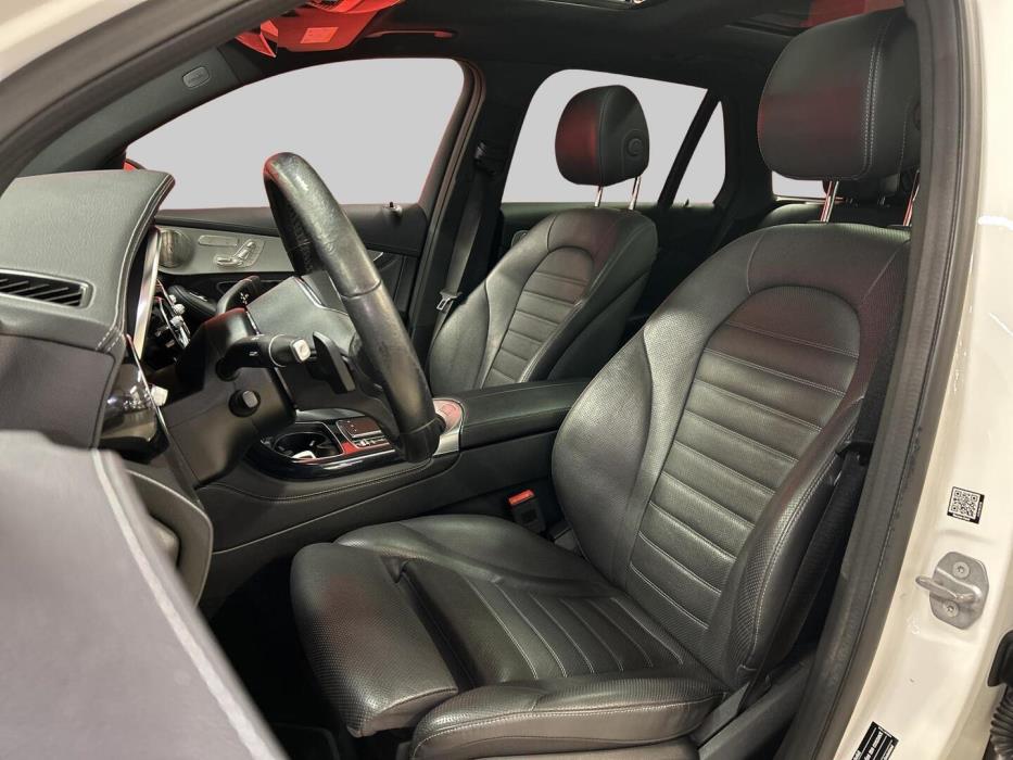 MERCEDES-BENZ GLC 2021