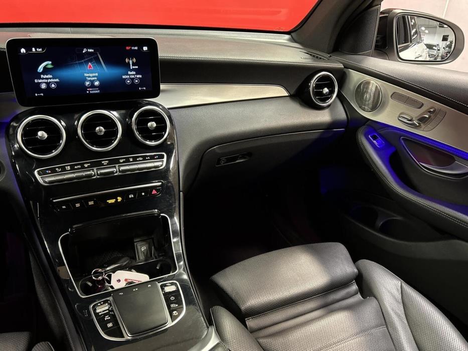 MERCEDES-BENZ GLC 2021