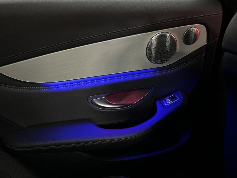 MERCEDES-BENZ GLC 2021