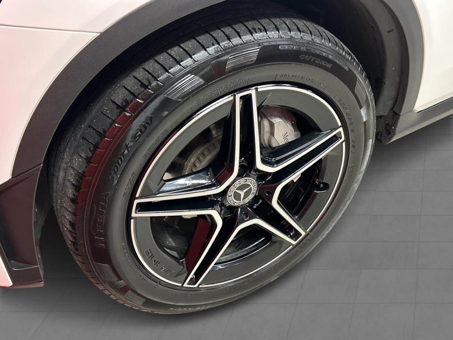 MERCEDES-BENZ GLC 2021