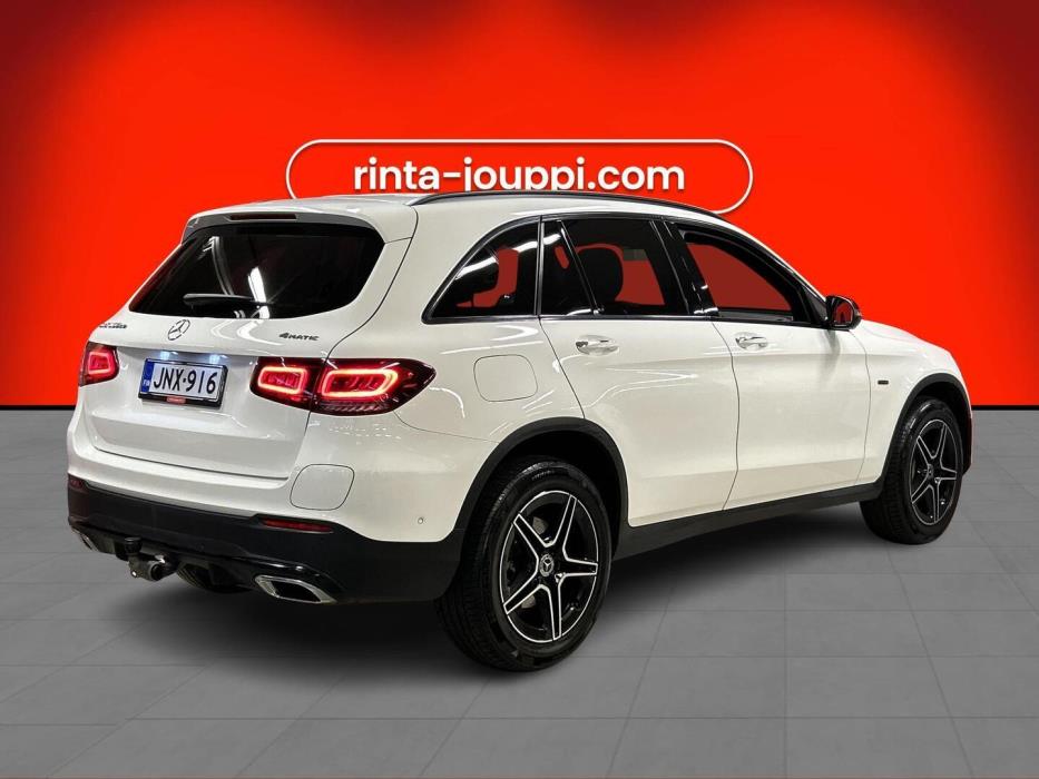MERCEDES-BENZ GLC 2021