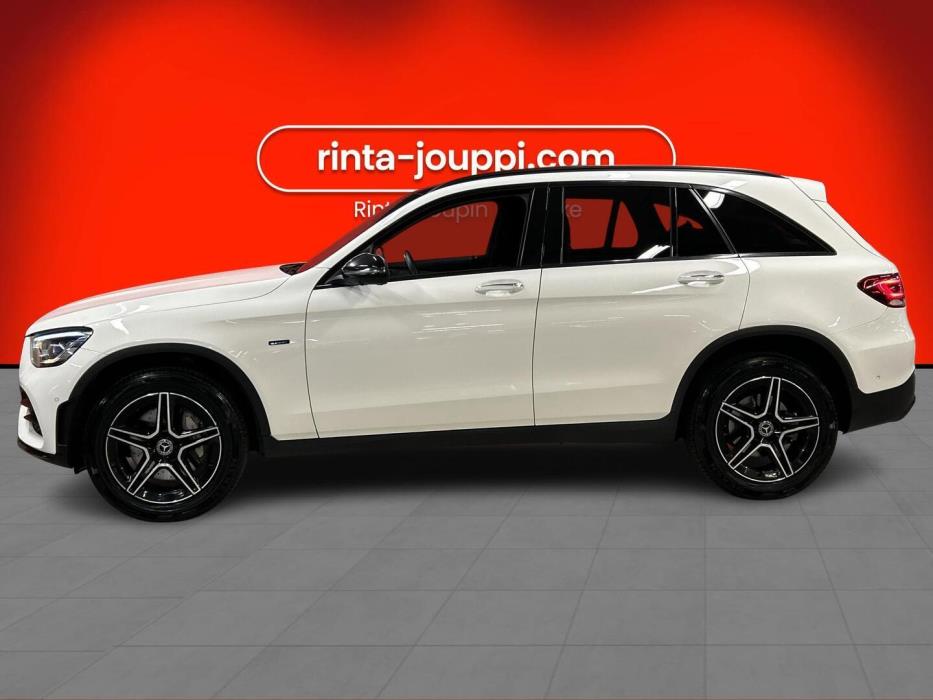 MERCEDES-BENZ GLC 2021