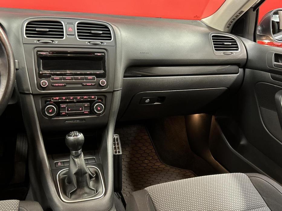 VOLKSWAGEN Golf 2013