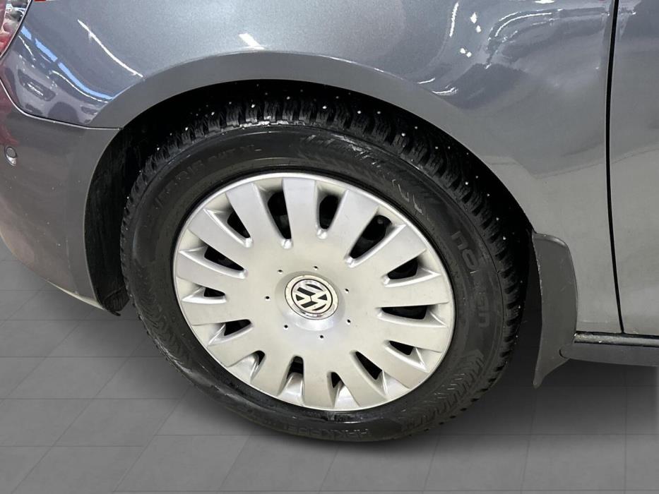 VOLKSWAGEN Golf 2013