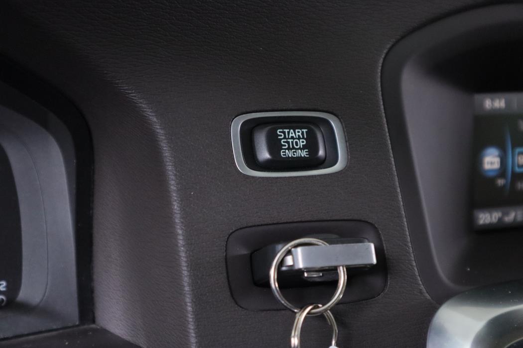VOLVO V60 2012