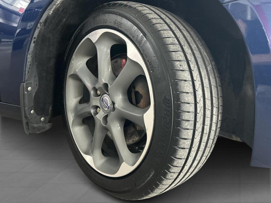 VOLVO V60 2012