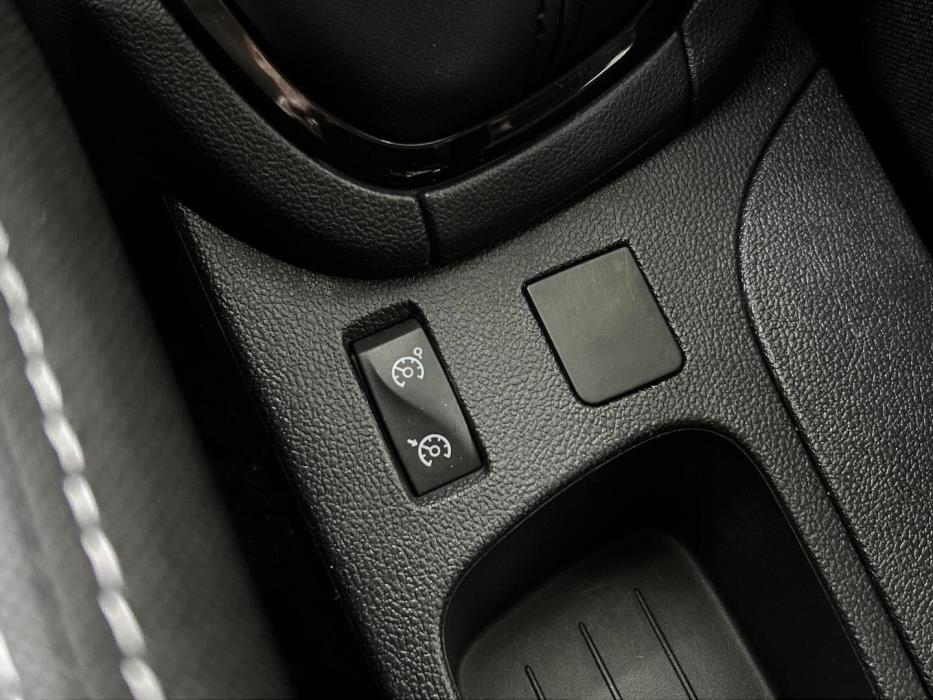 RENAULT Clio 2017