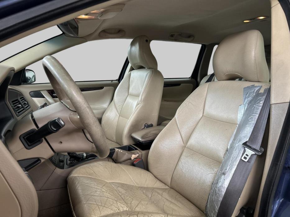 VOLVO V70 2003